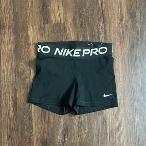 Nike pro spandex women’s Small black
